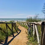 Peaceful In Just 300mt From The Sea * ביביונה